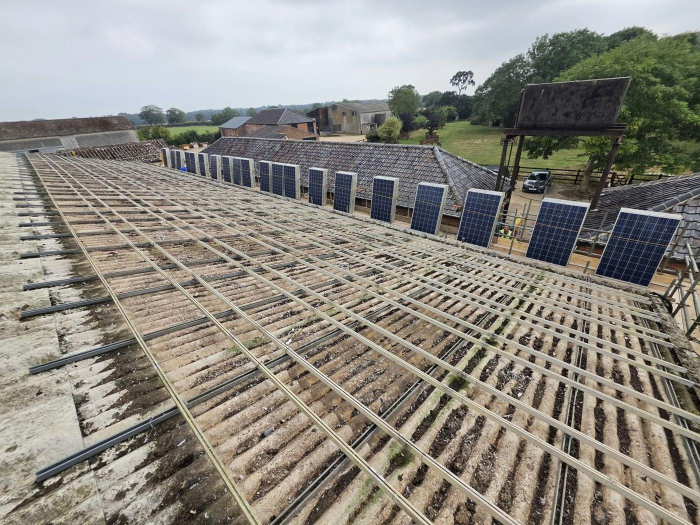 Roof with panels removed, bare rails